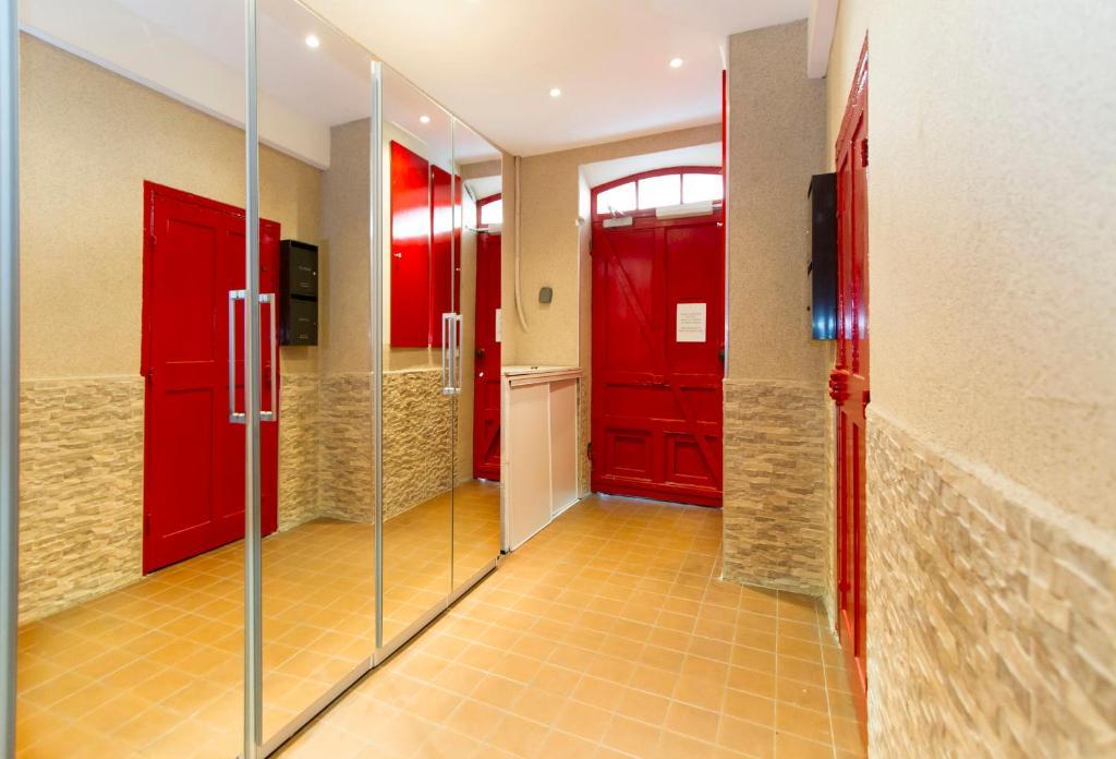 Florella Clemenceau Apartment